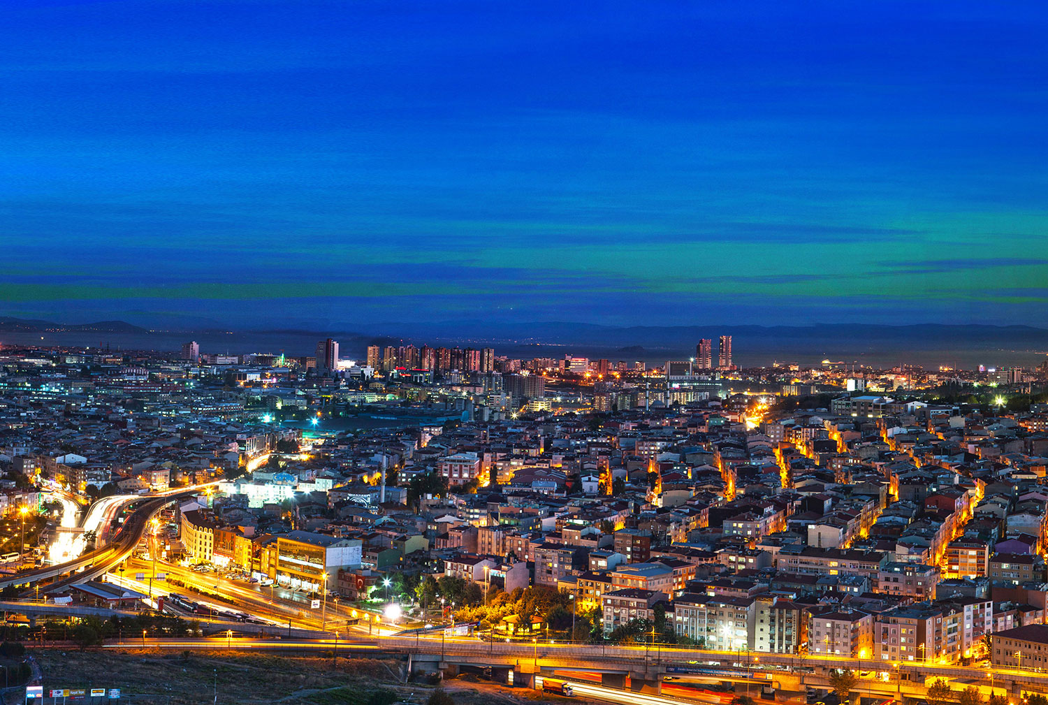آپارتمانهای بادید زیبای دریا در استانبول 16